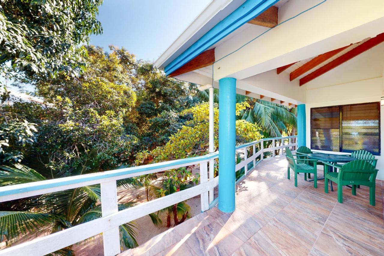 Condo #27 @ Beachside Villas Dangriga Bagian luar foto