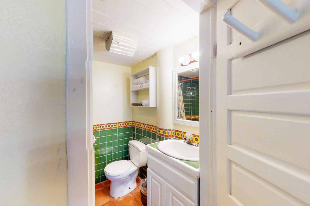 Condo #27 @ Beachside Villas Dangriga Bagian luar foto