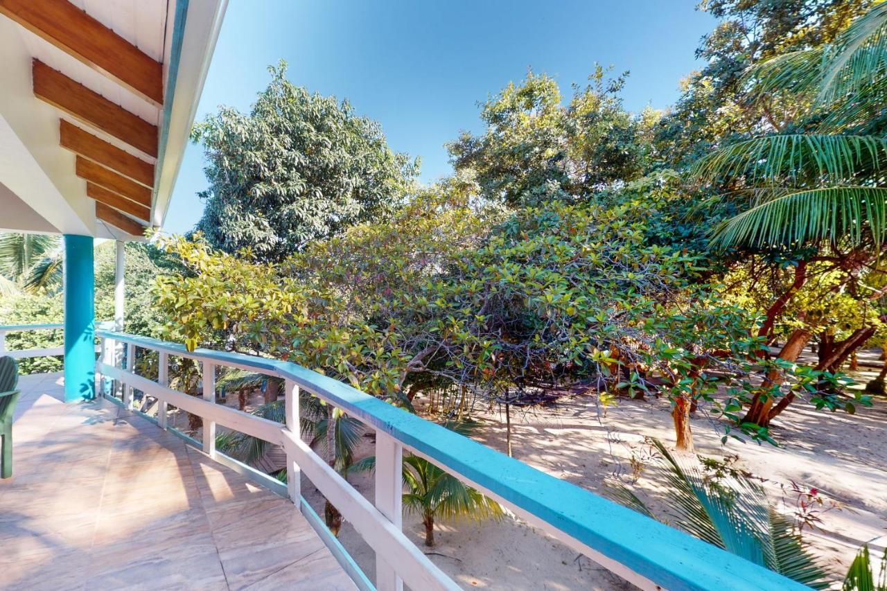 Condo #27 @ Beachside Villas Dangriga Bagian luar foto