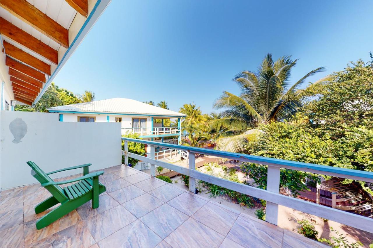 Condo #27 @ Beachside Villas Dangriga Bagian luar foto