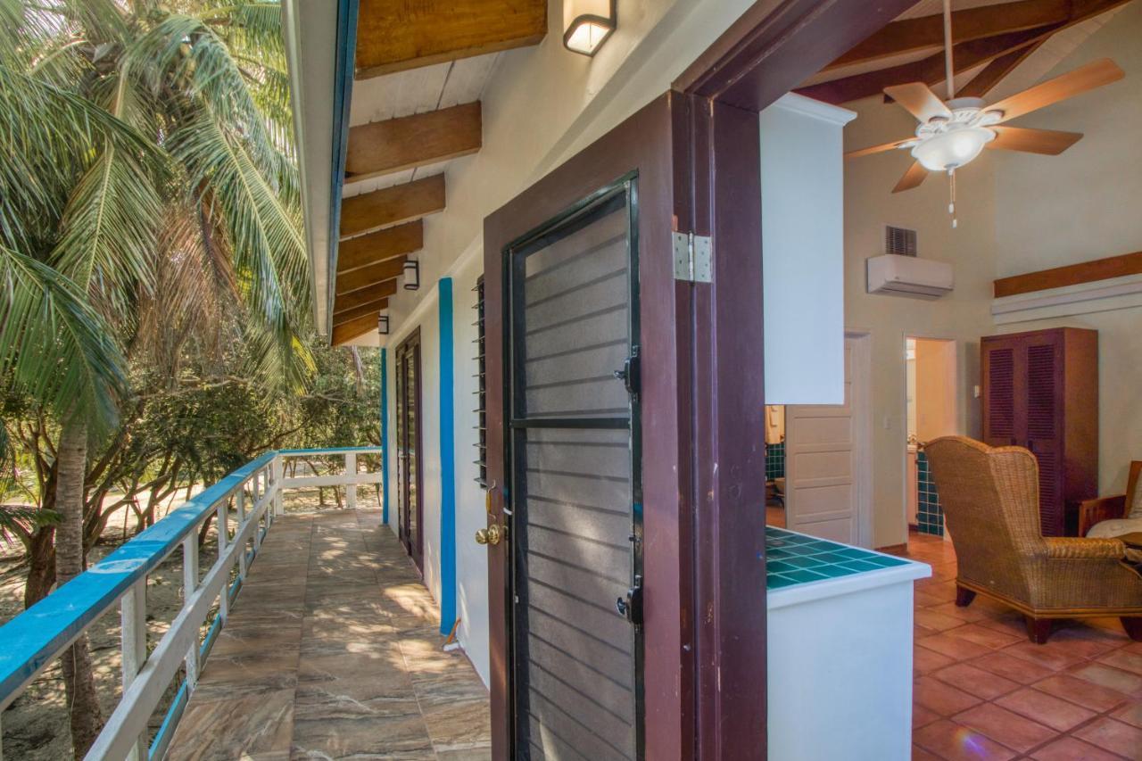 Condo #27 @ Beachside Villas Dangriga Bagian luar foto